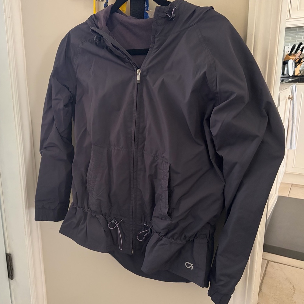 Gap windbreaker
